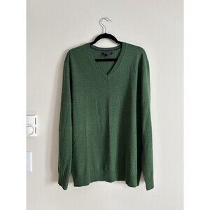 Banana Republic Men's V-Neck Sweater - Green Easter Sweater
